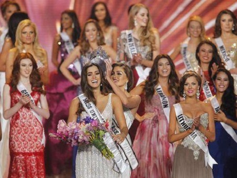 Miss Colombia crowned Miss Universe in Miami